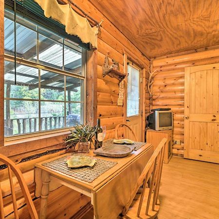 Cozy Davis Cabin With Deck - Nestled By Honey Creek! Екстериор снимка