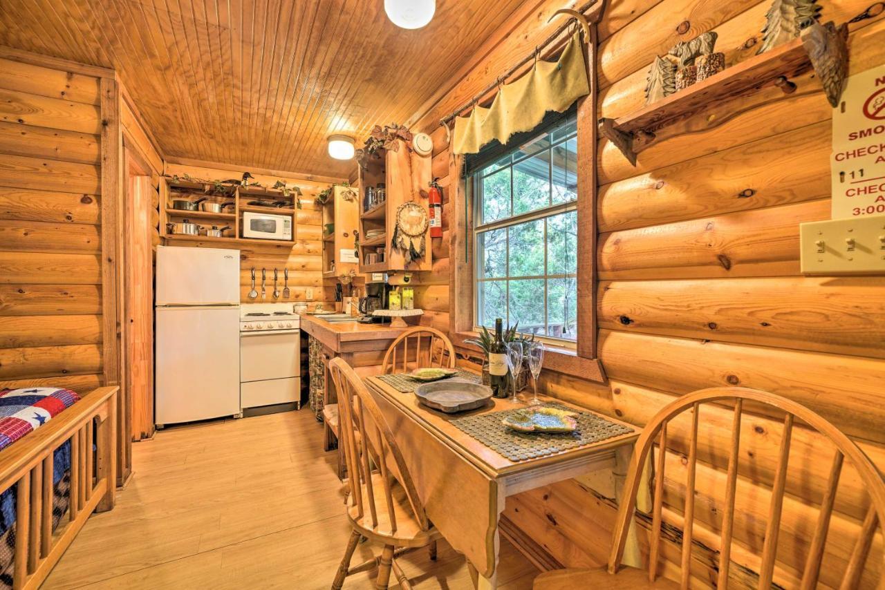 Cozy Davis Cabin With Deck - Nestled By Honey Creek! Екстериор снимка