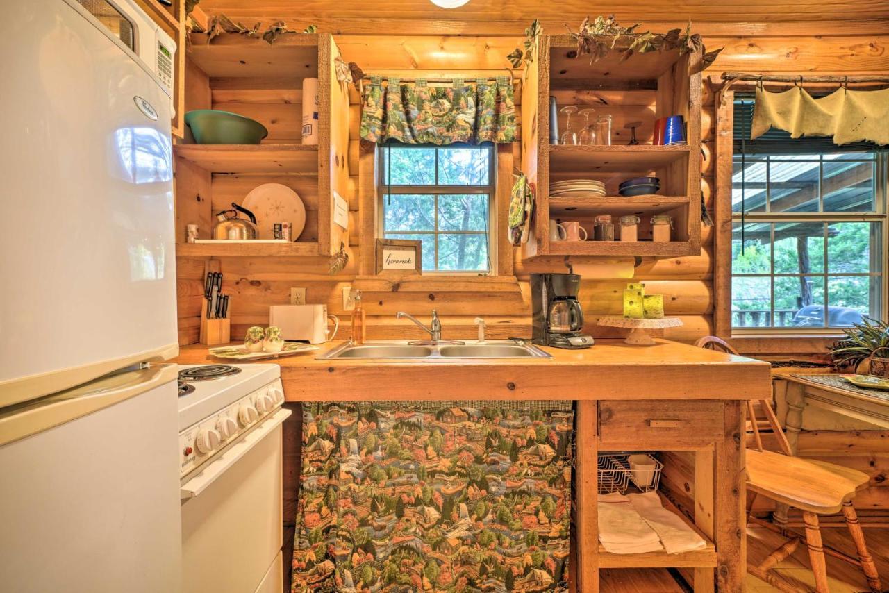 Cozy Davis Cabin With Deck - Nestled By Honey Creek! Екстериор снимка